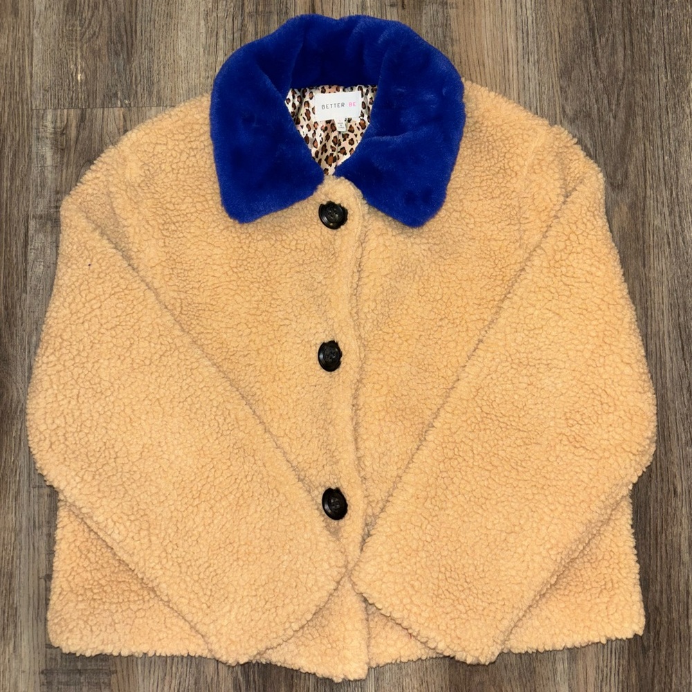 USED Women’s Sherpa Jacket
